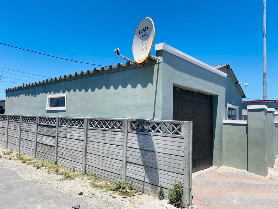 2 Bedroom Property for Sale in Kuyasa Western Cape